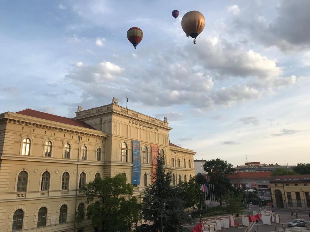 University City Life Bestern Szeged Exteriör bild